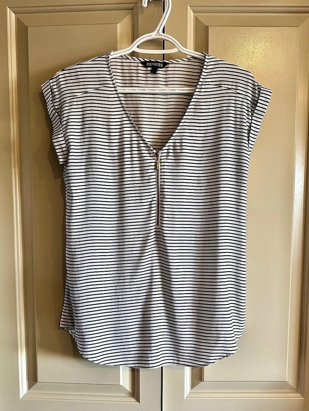 Express Black and White Striped Zip Front Blouse White & Black Small